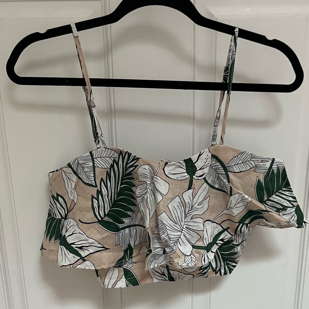 NWT L’Atiste by Amy‎ zip back adjustable strap flowy crop top size medium ramie